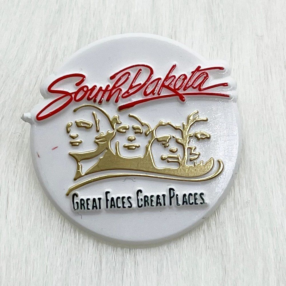 🔮 5/$25 Vintage South Dakota Mount Rushmore Pin